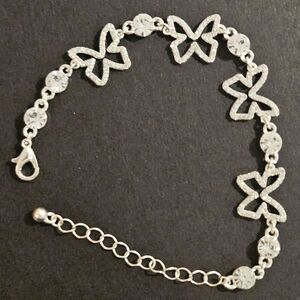 Item 933 Elegant Silver Butterfly Bracelet